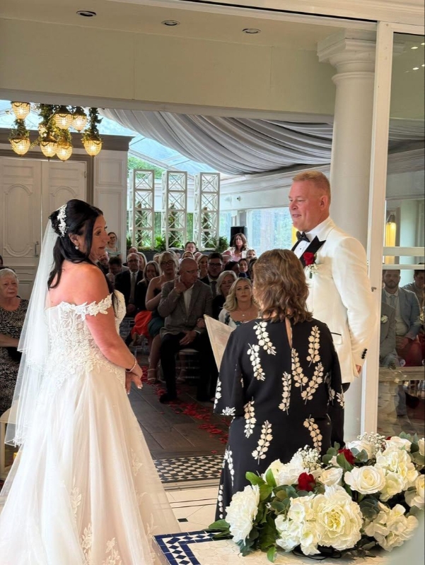 Gallery image 9: amanda-wheal-celebrant