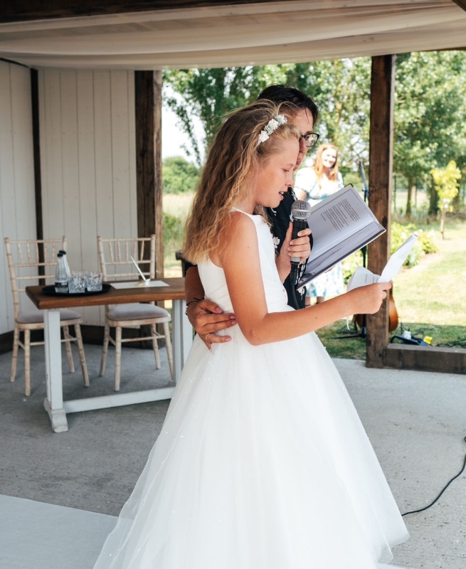 Gallery image 12: amanda-wheal-celebrant