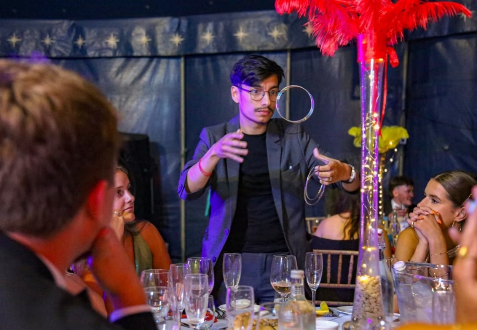 Gallery image 11: oliver-ward-magic