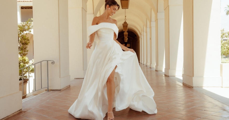 Image 3: Bridal Shop