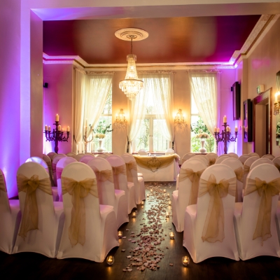 Wedding Venue Inspiration: The Kings Oak, Loughton