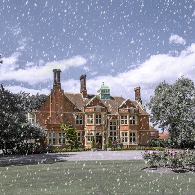 We love winter weddings at Baddow Park House in Chelmsford