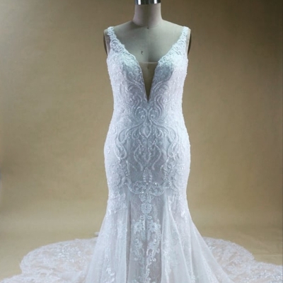 Signature Wedding Show Ascot Racecourse exhibitor has new dresses on the way