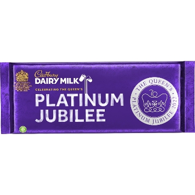 Tying the knot over Jubilee weekend in June?