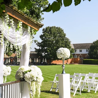 Wedding News: Dry hire at Greenwoods Hotel