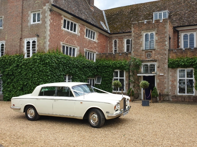 Looking to arrive at your wedding style? Check out Esquire Car Hire: Image 2