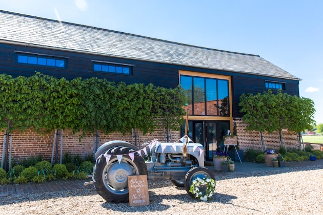 New Essex wedding venue alert! We love The Hare's Field: Image 1