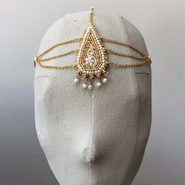 Headpiece in gold from Kelly Spence