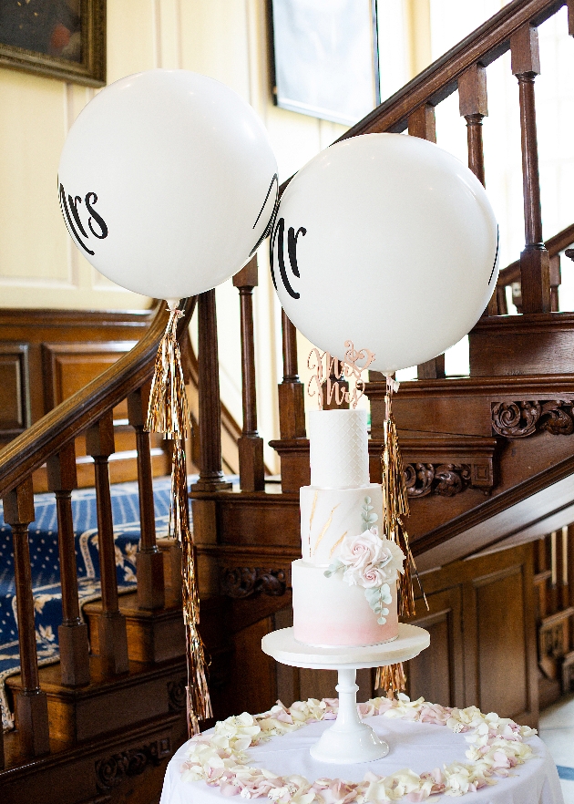 Mr and mrs balloons