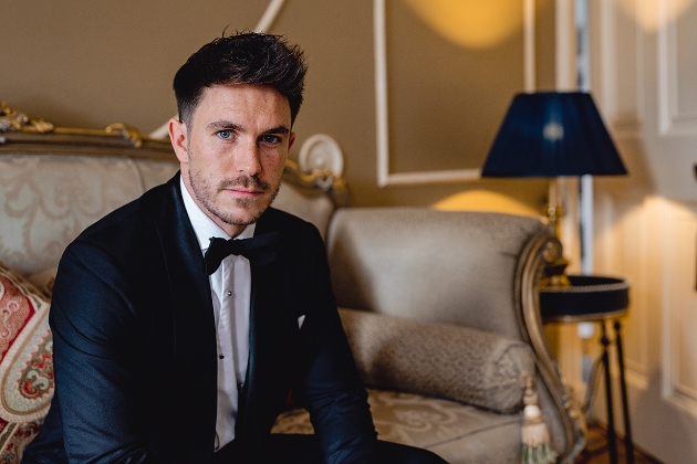 Groom 