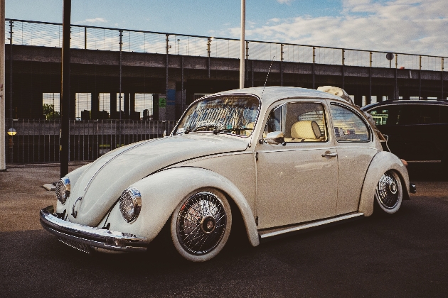 vw beetle in cream