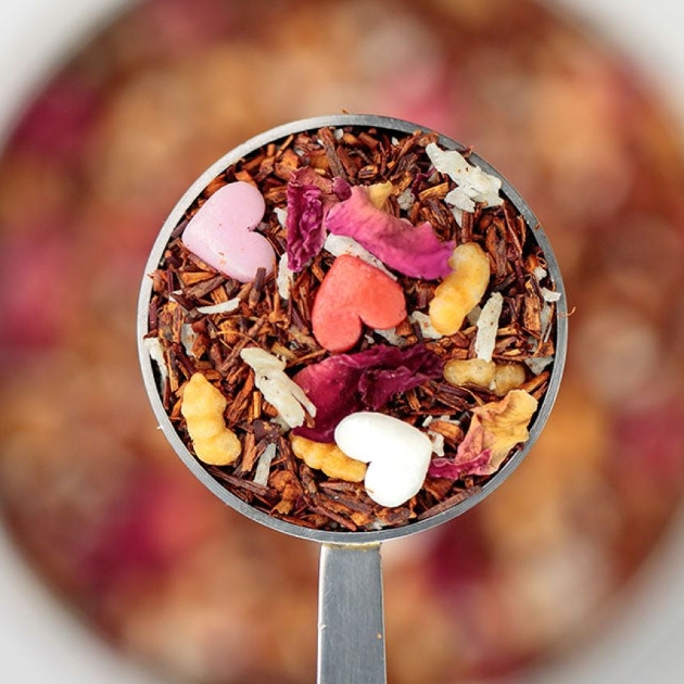 loose leaf tea with hearts and confetti