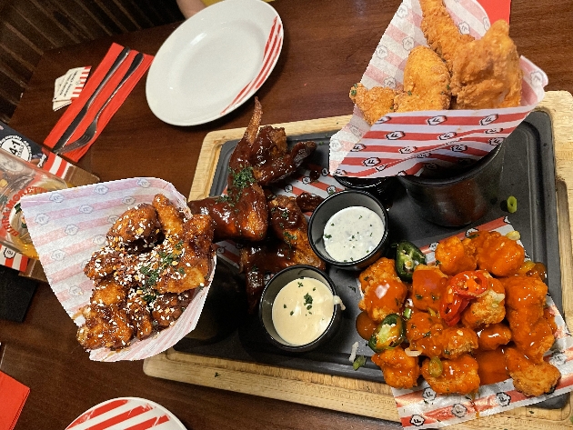 TGI Friday - chicken wings