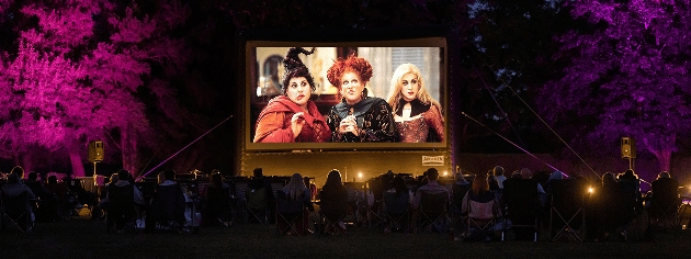 hocus pocus the film on a cinema screen