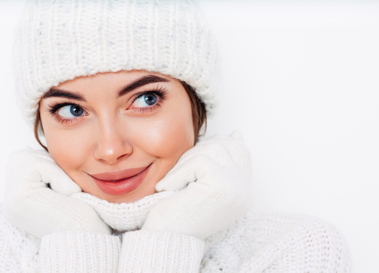 woman in hat and scarf