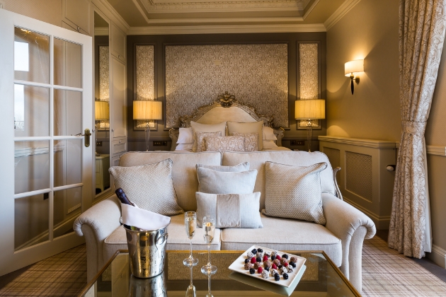 valentine's suite at hotel