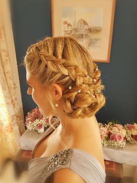 Five minutes with Leigh-on-Sea-based bridal hair stylist: Image 1