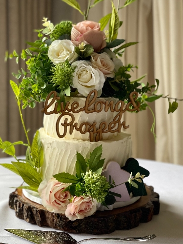 The White Butterfly Cake Studio