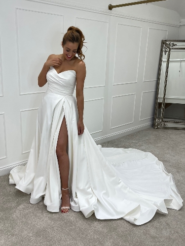 Image 2 from Ri Ri's Prom & Bridal Boutique