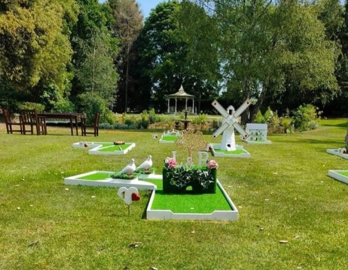 Image 1 from Mr Tees Mobile Crazy Golf