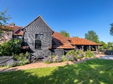 Thumbnail image 1 from Old Essex Barn